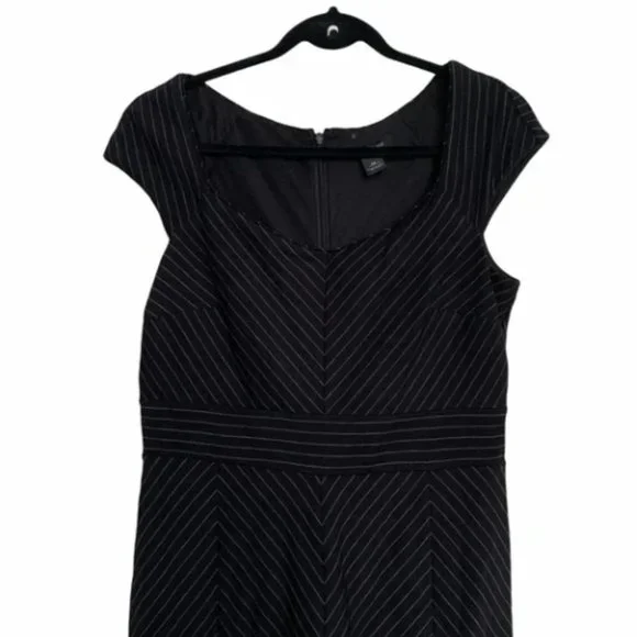 White House Black Market striped dress 10 - Picture 3 of 4